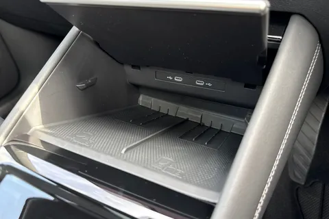 CX75WRN Volkswagen Tiguan 1.5 TSI 272 eHybrid R-Line⭐Leather, Towbar, Sunroof, Comfort package, Info Thumbnail #48