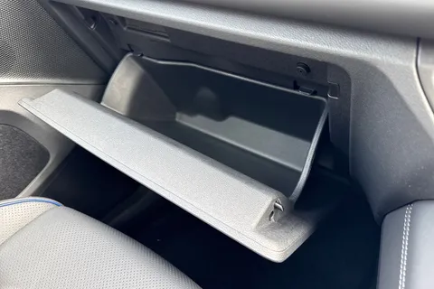 CX75WRN Volkswagen Tiguan 1.5 TSI 272 eHybrid R-Line⭐Leather, Towbar, Sunroof, Comfort package, Info Thumbnail #51