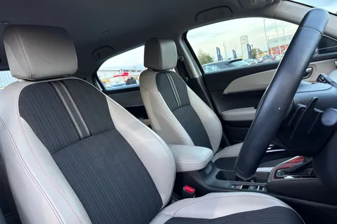 MC71OKR Honda HR-V 1.5 h i-MMD Advance Style CVT Euro 6 (s/s) 5dr Thumbnail #24