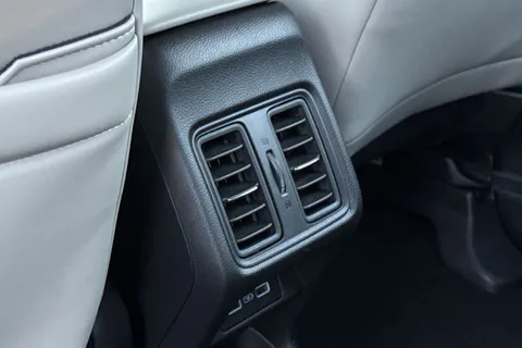 MC71OKR Honda HR-V 1.5 h i-MMD Advance Style CVT Euro 6 (s/s) 5dr Thumbnail #34