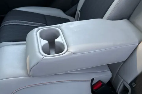 MC71OKR Honda HR-V 1.5 h i-MMD Advance Style CVT Euro 6 (s/s) 5dr Thumbnail #35