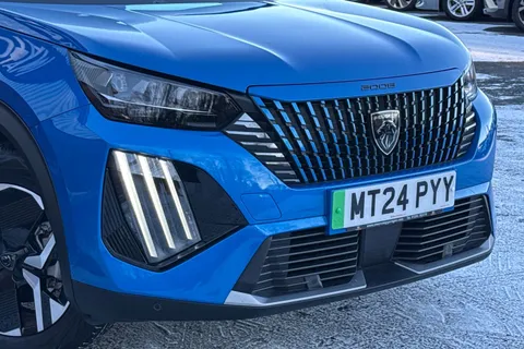 MT24PYY PEUGEOT e-2008 50kWh GT Auto 5dr (7kW Charger) Thumbnail #9