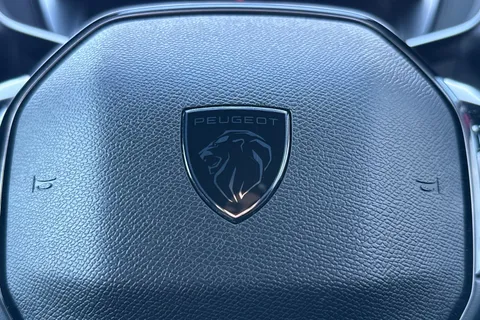 MT24PYY PEUGEOT e-2008 50kWh GT Auto 5dr (7kW Charger) Thumbnail #39