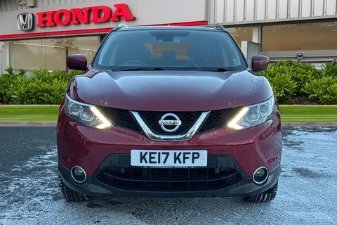 KE17KFP Nissan Qashqai 1.5 dCi Tekna [Non-Panoramic] 5dr Thumbnail #5