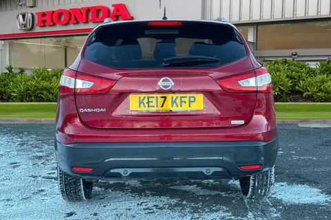 KE17KFP Nissan Qashqai 1.5 dCi Tekna [Non-Panoramic] 5dr Thumbnail #6