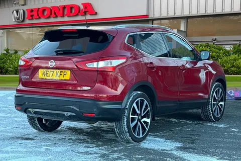 KE17KFP Nissan Qashqai 1.5 dCi Tekna [Non-Panoramic] 5dr Thumbnail #8