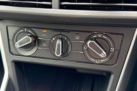 CX75WNA Volkswagen Taigo 1.0 TSI 115 Match 5dr DSG Thumbnail #20