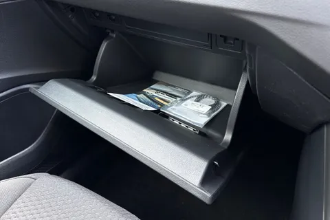 CX75WNA Volkswagen Taigo 1.0 TSI 115 Match 5dr DSG Thumbnail #45