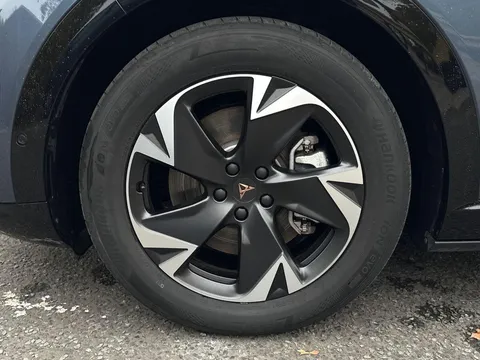  CUPRA Tavascan 77kWh V1 SUV Coupe Auto 5dr Thumbnail #7