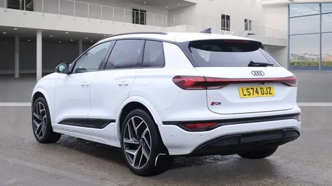 LS74DJZ Audi Q6 E-Tron 100kWh Edition 1 Auto quattro 5dr Thumbnail #3