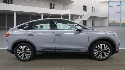 MT74EJD Audi Q4 e-tron Q4 Sportback Sport 45 e-tron quattro 210,00 kW Thumbnail #6