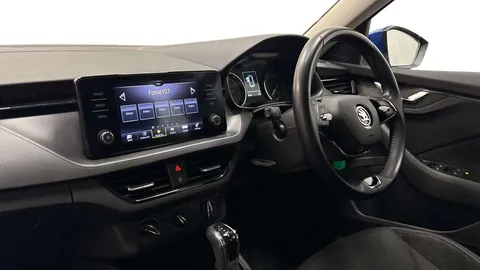 BF72CXU Škoda Kamiq 1.0 TSI SE DSG Euro 6 (s/s) 5dr Thumbnail #6