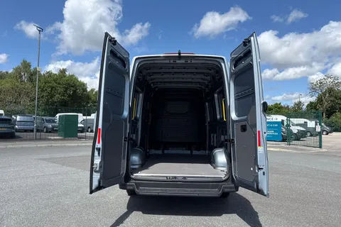 DE25YCA Volkswagen Crafter 2.0 TDI 140PS Commerce Plus High Roof Van Auto Thumbnail #7