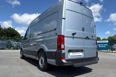 DE25YCA Volkswagen Crafter 2.0 TDI 140PS Commerce Plus High Roof Van Auto Thumbnail #8