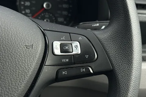 DC75KWM Volkswagen Crafter CR35 Commerce Plus LWB 140 PS Manual FWD - Rear Camera/Step Thumbnail #41