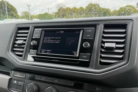 DC75KWM Volkswagen Crafter CR35 Commerce Plus LWB 140 PS Manual FWD - Rear Camera/Step Thumbnail #45