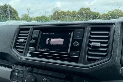 DC75KWM Volkswagen Crafter CR35 Commerce Plus LWB 140 PS Manual FWD - Rear Camera/Step Thumbnail #50