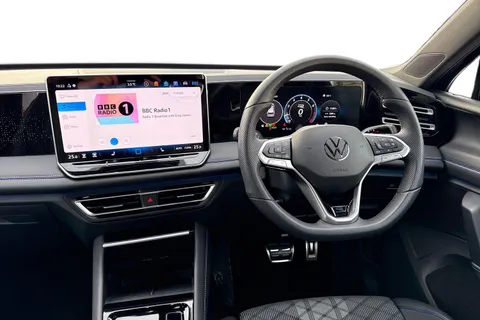 NL25LVK Volkswagen Tiguan 1.5 eTSI 150 R-Line 5dr DSG Thumbnail #19