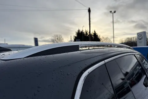 NL25LVK Volkswagen Tiguan 1.5 eTSI 150 R-Line 5dr DSG Thumbnail #29