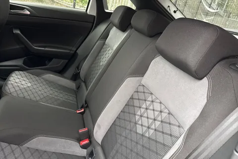 MH23YHC Volkswagen Taigo 1.5 TSI R-Line DSG Euro 6 (s/s) 5dr Thumbnail #19