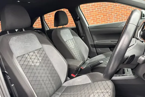 MH23YHC Volkswagen Taigo 1.5 TSI R-Line DSG Euro 6 (s/s) 5dr Thumbnail #24