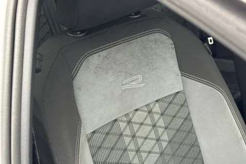 MH23YHC Volkswagen Taigo 1.5 TSI R-Line DSG Euro 6 (s/s) 5dr Thumbnail #35