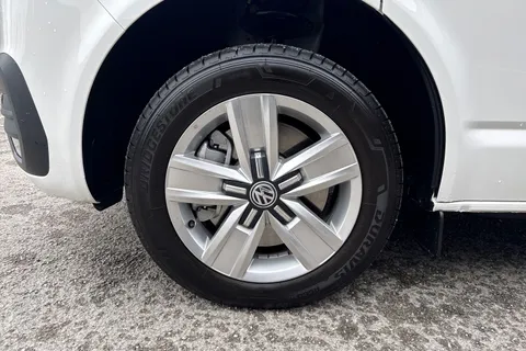 PK74OBO Volkswagen Transporter T30 Panel van Highline SWB 204 PS 2.0 TDI 7sp DSG Thumbnail #13