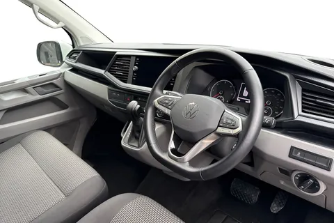 PK74OBO Volkswagen Transporter T30 Panel van Highline SWB 204 PS 2.0 TDI 7sp DSG Thumbnail #14