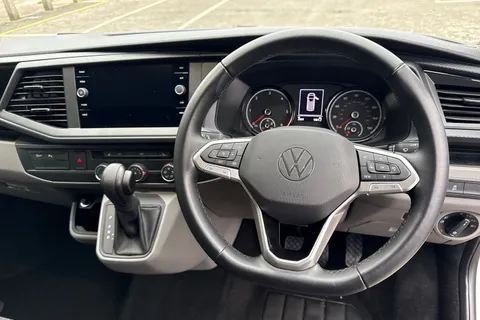 PK74OBO Volkswagen Transporter T30 Panel van Highline SWB 204 PS 2.0 TDI 7sp DSG Thumbnail #18