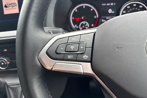 PK74OBO Volkswagen Transporter T30 Panel van Highline SWB 204 PS 2.0 TDI 7sp DSG Thumbnail #26