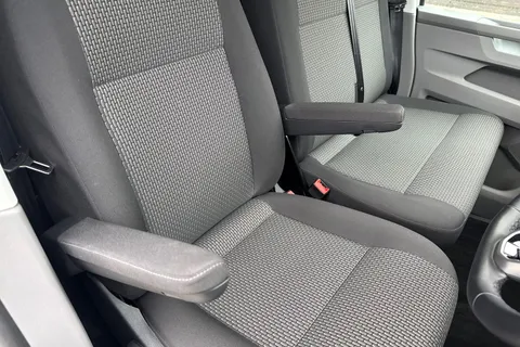 PK74OBO Volkswagen Transporter T30 Panel van Highline SWB 204 PS 2.0 TDI 7sp DSG Thumbnail #34