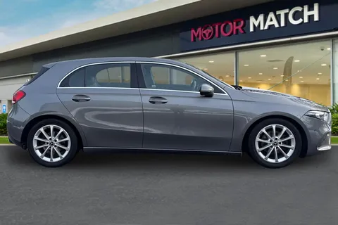 LL69KYZ Mercedes-Benz A Class 1.3 A180 Sport (Executive) Euro 6 (s/s) 5dr Thumbnail #4