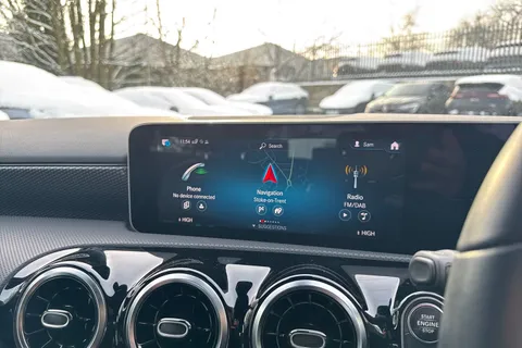 LL69KYZ Mercedes-Benz A Class 1.3 A180 Sport (Executive) Euro 6 (s/s) 5dr Thumbnail #40