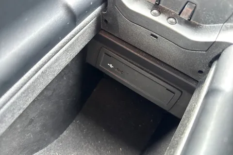 LL69KYZ Mercedes-Benz A Class 1.3 A180 Sport (Executive) Euro 6 (s/s) 5dr Thumbnail #44