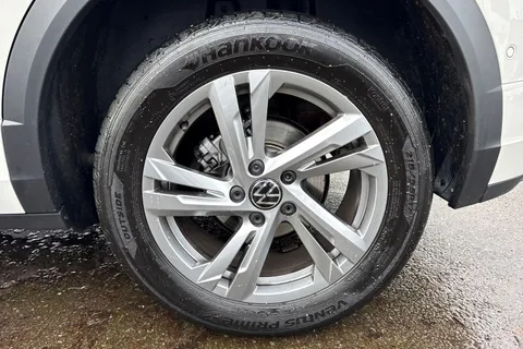 CX75KMA Volkswagen T-Roc 2.0 TDI 150 EVO R-Line 5dr DSG ⭐ Low Tax £195⭐ Thumbnail #11