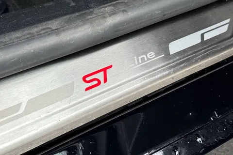 MK18LFS Ford Fiesta 1.0T EcoBoost ST-Line Euro 6 (s/s) 5dr Thumbnail #29