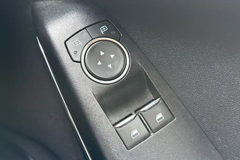 MK18LFS Ford Fiesta 1.0T EcoBoost ST-Line Euro 6 (s/s) 5dr Thumbnail #34