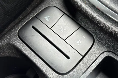 MK18LFS Ford Fiesta 1.0T EcoBoost ST-Line Euro 6 (s/s) 5dr Thumbnail #37