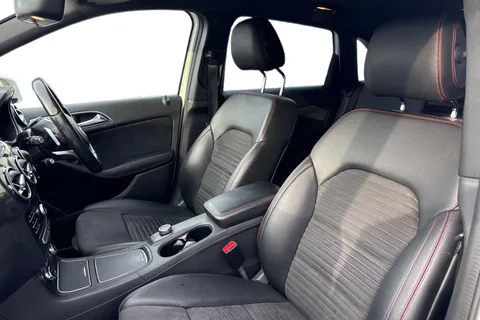 11 of 47 for Mercedes-Benz B Class 2.1 B200d AMG Line 7G-DCT Euro 6 (s/s) 5dr