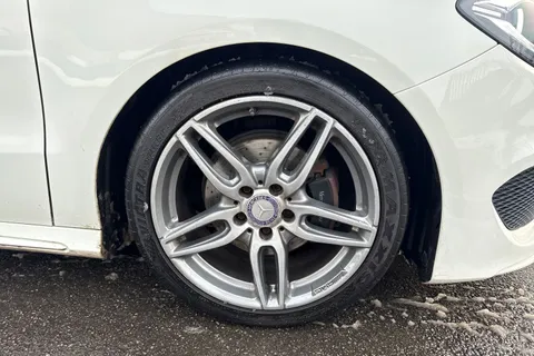 23 of 47 for Mercedes-Benz B Class 2.1 B200d AMG Line 7G-DCT Euro 6 (s/s) 5dr