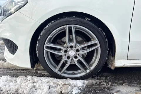 24 of 47 for Mercedes-Benz B Class 2.1 B200d AMG Line 7G-DCT Euro 6 (s/s) 5dr