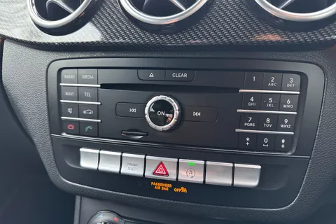 28 of 47 for Mercedes-Benz B Class 2.1 B200d AMG Line 7G-DCT Euro 6 (s/s) 5dr