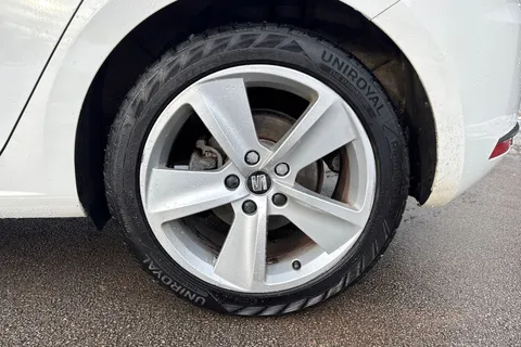 13 of 62 for SEAT Leon 2.0 TDI FR Euro 6 (s/s) 5dr