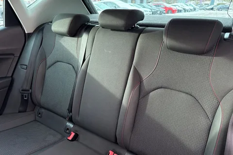 19 of 62 for SEAT Leon 2.0 TDI FR Euro 6 (s/s) 5dr