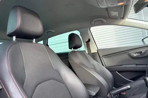 24 of 62 for SEAT Leon 2.0 TDI FR Euro 6 (s/s) 5dr