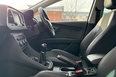 26 of 62 for SEAT Leon 2.0 TDI FR Euro 6 (s/s) 5dr