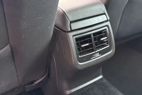 29 of 62 for SEAT Leon 2.0 TDI FR Euro 6 (s/s) 5dr