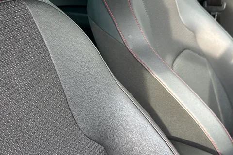 31 of 62 for SEAT Leon 2.0 TDI FR Euro 6 (s/s) 5dr