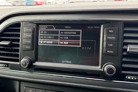 44 of 62 for SEAT Leon 2.0 TDI FR Euro 6 (s/s) 5dr