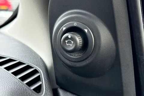 MH68DTK Ford Ka+ 1.2 Ti-VCT Zetec Euro 6 (s/s) 5dr Thumbnail #36